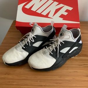 Nike Air Huarache Run Ultra SE
